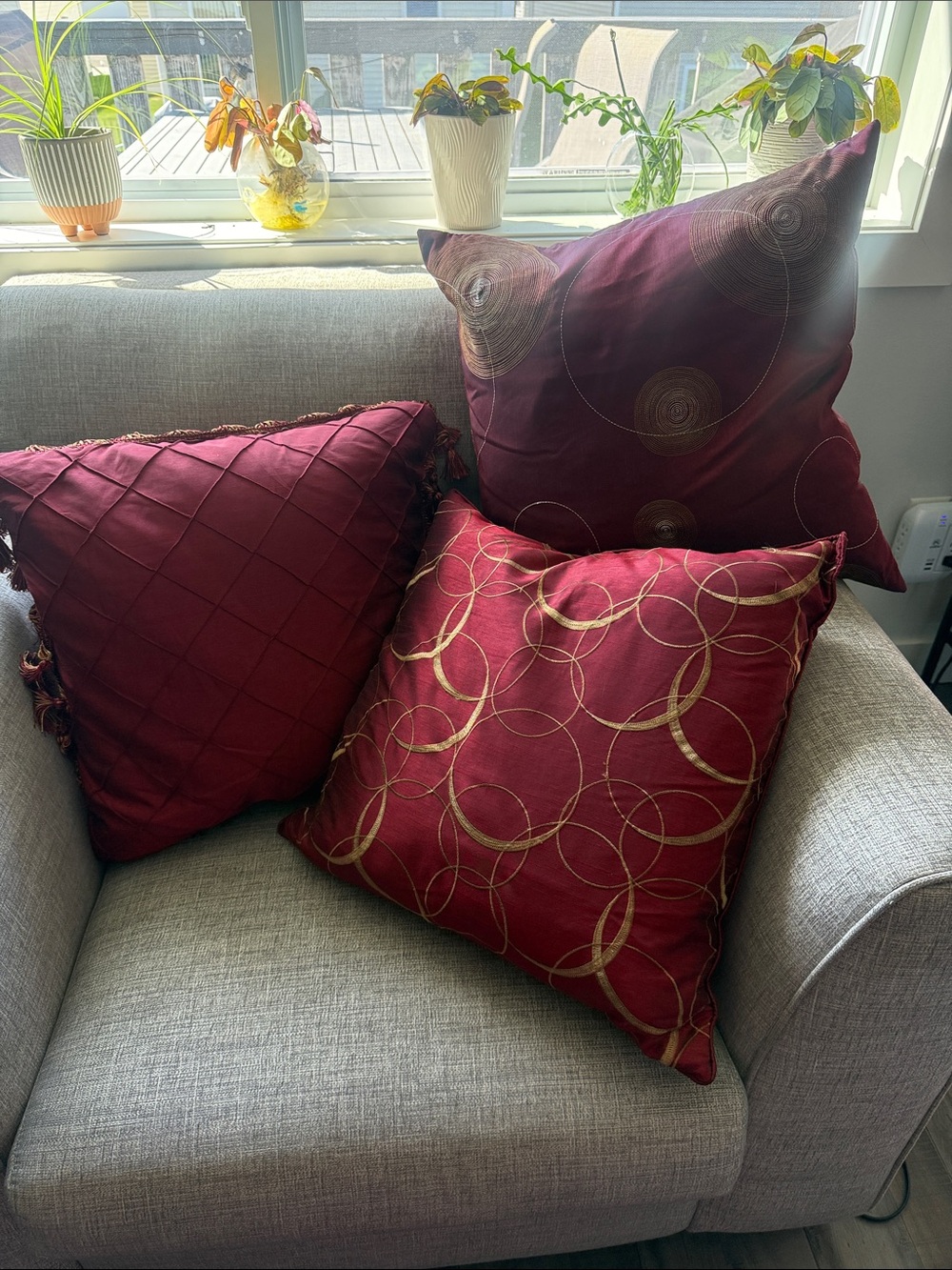 Red Decorative Throw Pillow Set - Elegant Home Accents